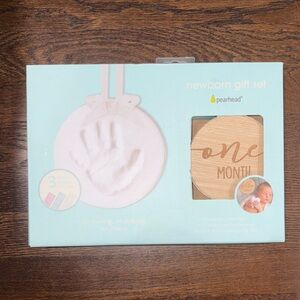 Pearhead Baby Keepsake Kit with Pastel and Wood Tones